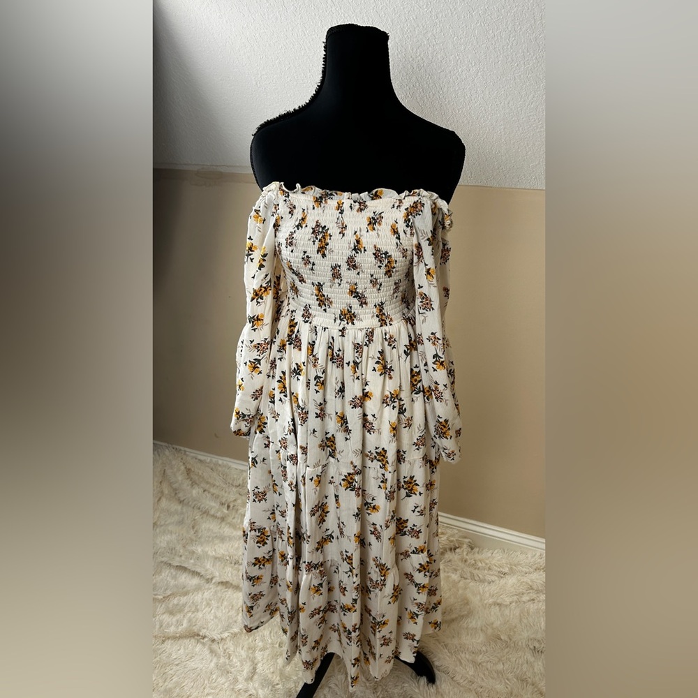 Torrid Cream Floral Midi Dress Stretchy Material - Picture 6 of 9